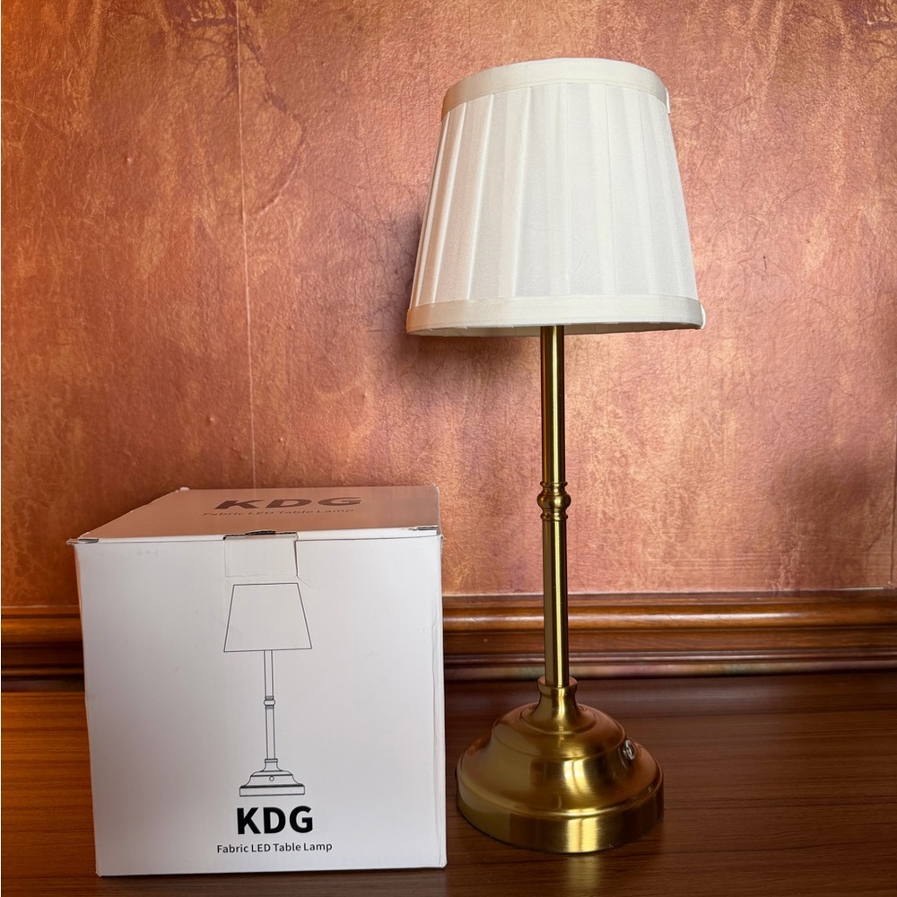 KDG Portables Cordless Table Lamp Fabric Shade Desk Lamp 4000mAh Rechargeable
